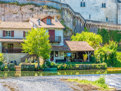 French property for sale in Bourdeilles, Dordogne - €439,900 - photo 0