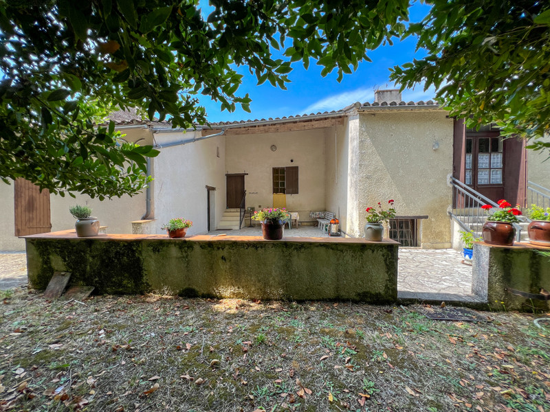 French property for sale in Lauzun, Lot-et-Garonne - €340,000 - photo 1
