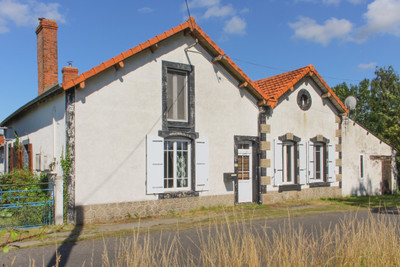 Maison à vendre à Clessé, Deux-Sèvres, Poitou-Charentes, avec Leggett Immobilier