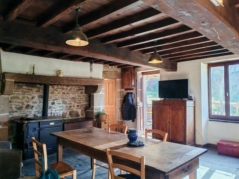 French property for sale in Sainte-Christine, Puy-de-Dôme - €256,500 - photo 5