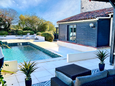 Maison à vendre à Montignac-le-Coq, Charente, Poitou-Charentes, avec Leggett Immobilier
