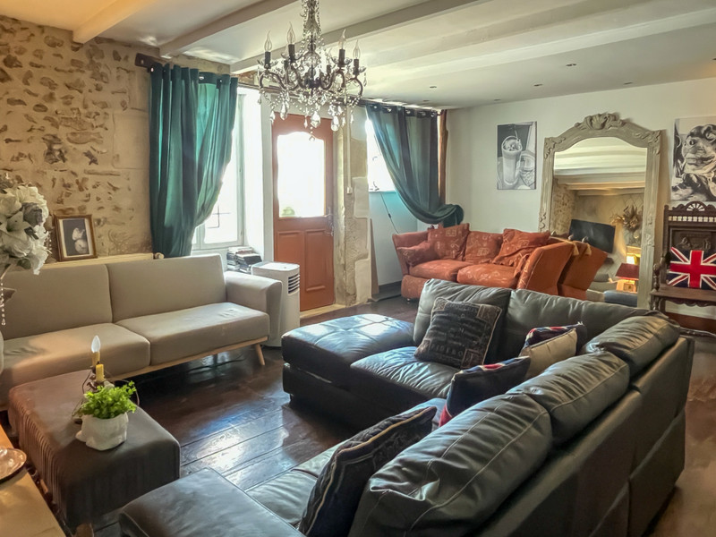 French property for sale in Lizant, Vienne - €258,000 - photo 6