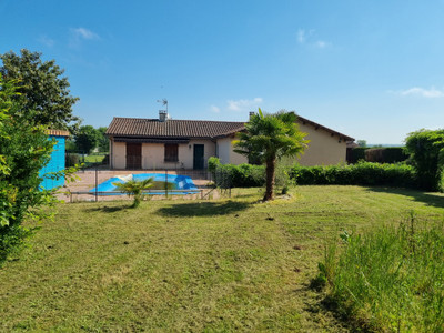Maison à vendre à Lesterps, Charente, Poitou-Charentes, avec Leggett Immobilier