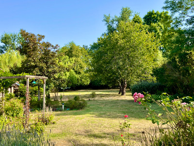 French property for sale in Lauzun, Lot-et-Garonne - €235,000 - photo 2