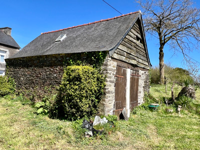 French property for sale in Lannédern, Finistère - €43,400 - photo 2