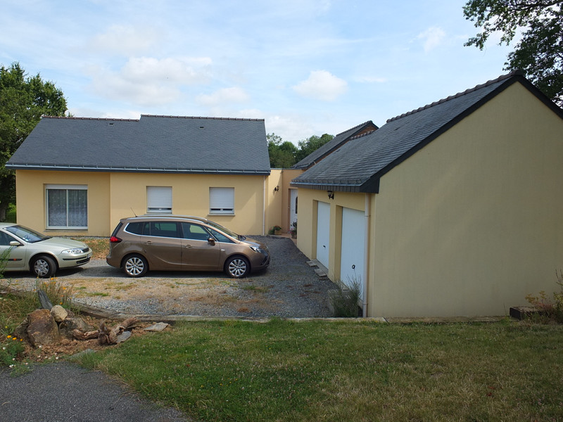 French property for sale in La Gacilly, Morbihan - photo 2