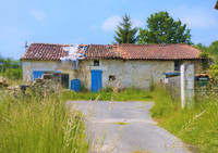 property to renovate for sale in CombiersCharente Poitou_Charentes