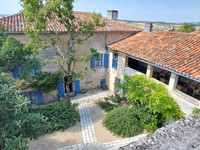 Maison à vendre à Villebois-Lavalette, Charente - 580.000 € - photo 2