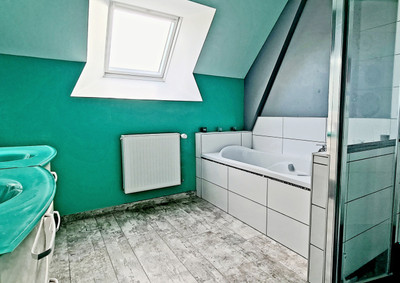 French property for sale in Brecé, Mayenne - €252,000 - photo 5
