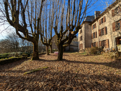 French property for sale in Anglès, Tarn - €800,000 - photo 2
