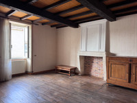 Propriété à vendre à Barbezieux-Saint-Hilaire, Charente - 214 000 € - photo n°3