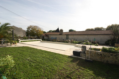 Maison à vendre à Contré, Charente-Maritime, Poitou-Charentes, avec Leggett Immobilier