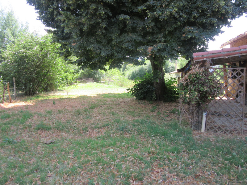 French property for sale in Champniers, Vienne - €167,400 - photo 10