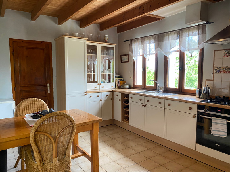 French property for sale in Le Vieux-Marché, Côtes-d'Armor - €291,000 - photo 4