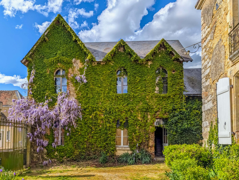 French property for sale in Nogent-le-Bernard, Sarthe - €444,000 - photo 5