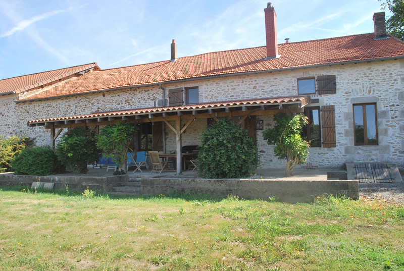 French property for sale in Lathus-Saint-Rémy, Vienne - €900,000