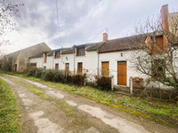 Propriété à vendre à Saint-Désiré, Allier - 77 000 € - photo n°1