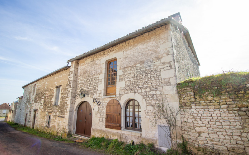Maison à vendre à Faye-la-Vineuse, Indre-et-Loire - 138.600 € - photo 1