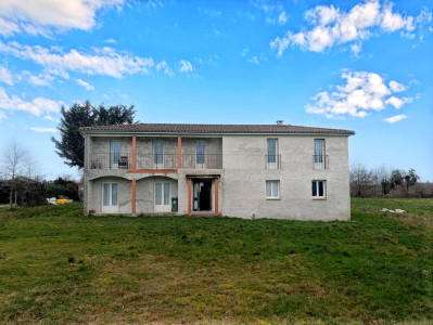 Maison à vendre à Saint-Mathieu, Haute-Vienne, Limousin, avec Leggett Immobilier