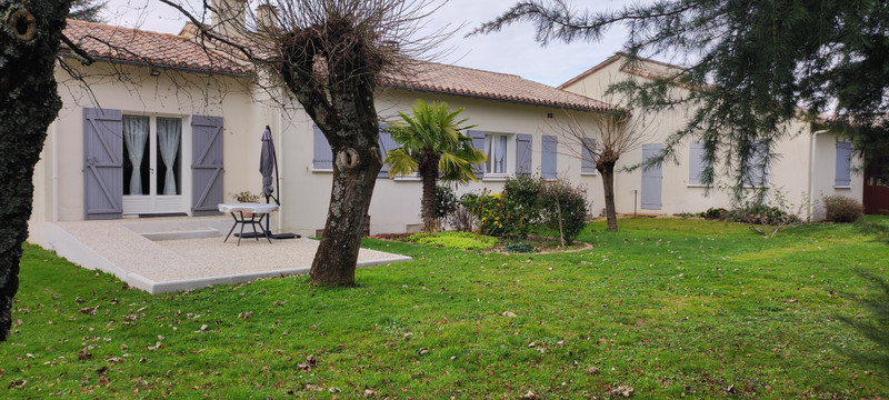 French property for sale in Civray, Vienne - €294,250 - photo 2