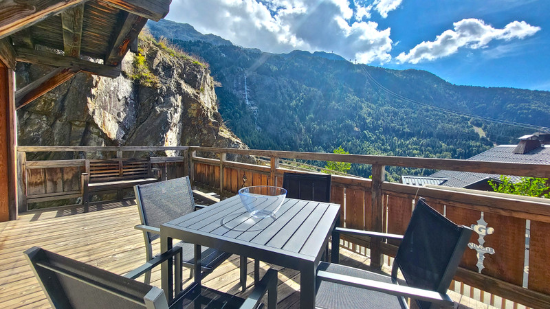 Ski property for sale in Vaujany - €459,500 - photo 1