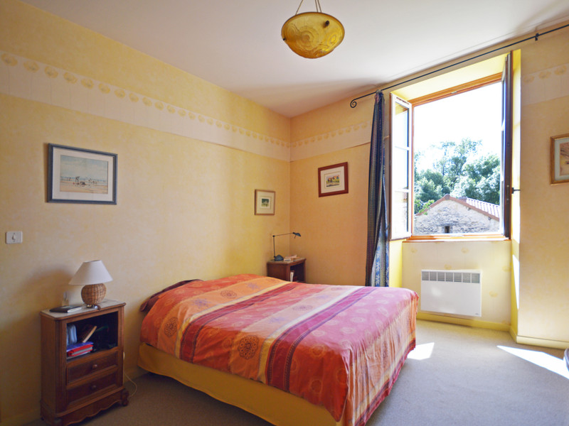 French property for sale in Cubjac-Auvézère-Val d'Ans, Dordogne - €187,000 - photo 9