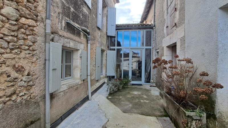 French property for sale in Gurat, Charente - €88,000 - photo 8