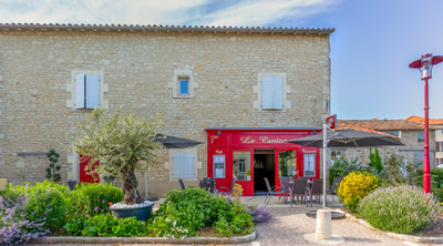 French property for sale in Longré, Charente - €267,500 - photo 2