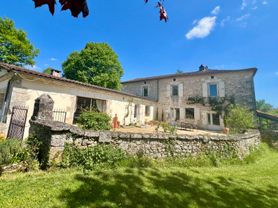 Maison à vendre à Rudeau-Ladosse, Dordogne, Aquitaine, avec Leggett Immobilier