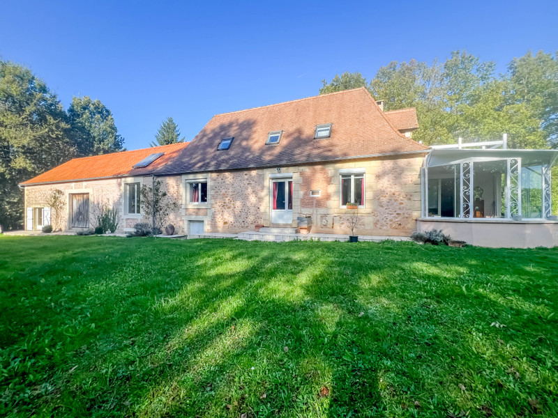 Maison à vendre à Lacropte, Dordogne - 389.000 € - photo 1