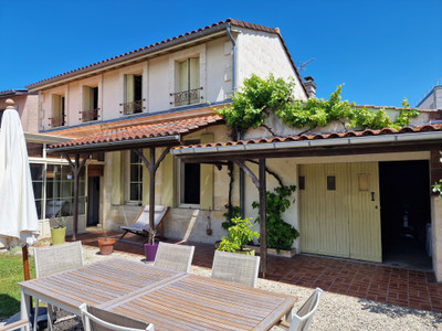Maison à vendre à Parempuyre, Gironde, Aquitaine, avec Leggett Immobilier
