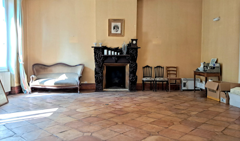 French property for sale in Bourg, Gironde - €399,990 - photo 2