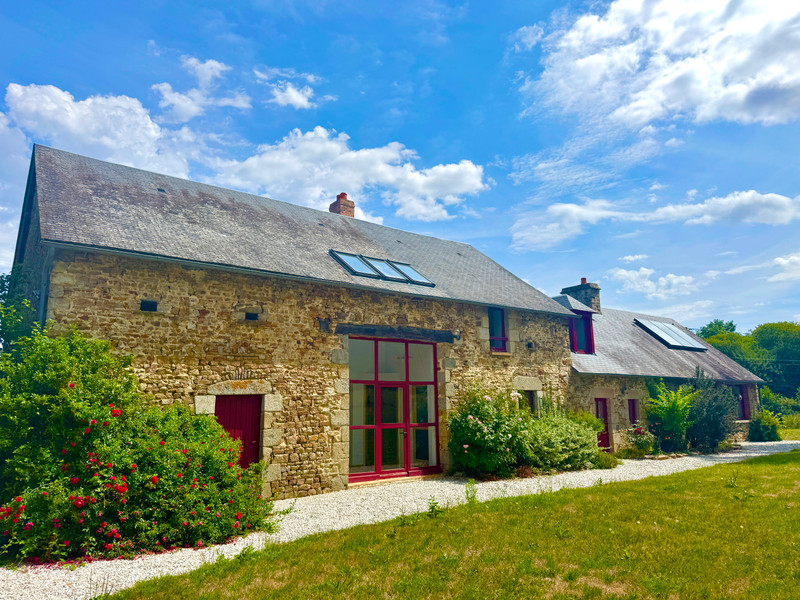 Maison à vendre à Gesvres, Mayenne - 295.000 € - photo 1