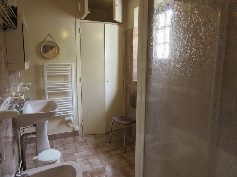 House for sale in ChâteauGarnier Vienne UNDER OFFER! Fantastic opportunity to update this