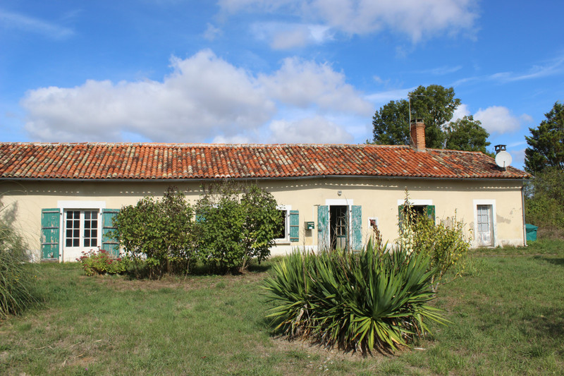 Selling A House In France Without An Agent House for sale in Gout-Rossignol - Dordogne - Pretty single story house