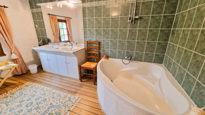 French property for sale in Saint-Christophe-de-Double, Gironde - €599,999 - photo 13