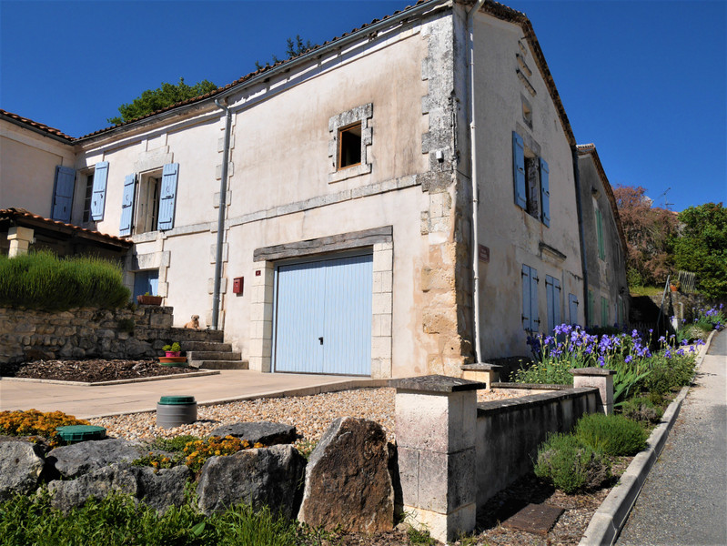 Maison à vendre en Poitou Charentes Charente VilleboisLavalette