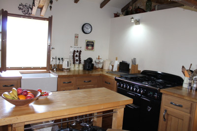 French property for sale in Sagelat, Dordogne - €492,900 - photo 3