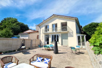 Propriété à vendre à Confolens, Charente - 249 000 € - photo n°1