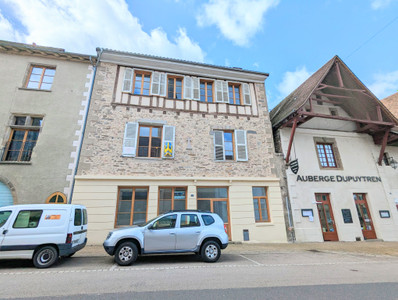 Maison à vendre à Pierre-Buffière, Haute-Vienne, Limousin, avec Leggett Immobilier