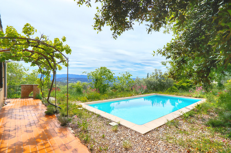 French property for sale in Saint-Saturnin-lès-Apt, Vaucluse - €445,000 - photo 2