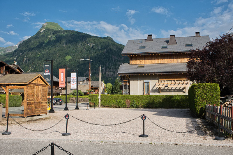 French property for sale in Morzine, Haute-Savoie - €415,000 - photo 1