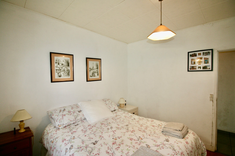 French property for sale in Écuras, Charente - €162,000 - photo 6