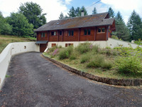 Chalet à vendre à Saint-Priest-de-Gimel, Corrèze - 278.200 € - photo 2