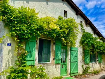 Maison à vendre à Fontenille-Saint-Martin-d'Entraigues, Deux-Sèvres, Poitou-Charentes, avec Leggett Immobilier