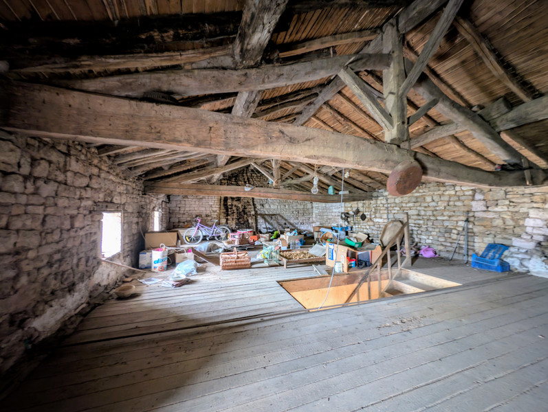 French property for sale in Saint-Coutant, Deux-Sèvres - €69,000 - photo 8