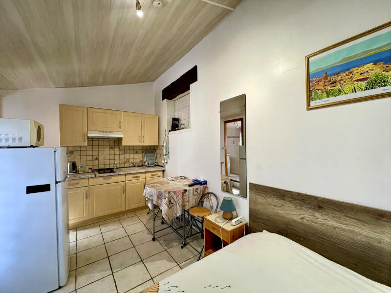 French property for sale in Vidauban, Var - €421,000 - photo 9