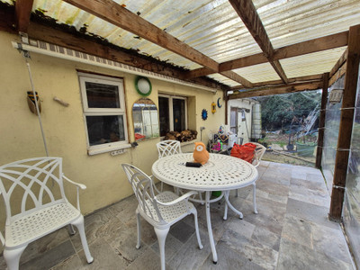 French property for sale in Cléden-Poher, Finistère - €143,000 - photo 1