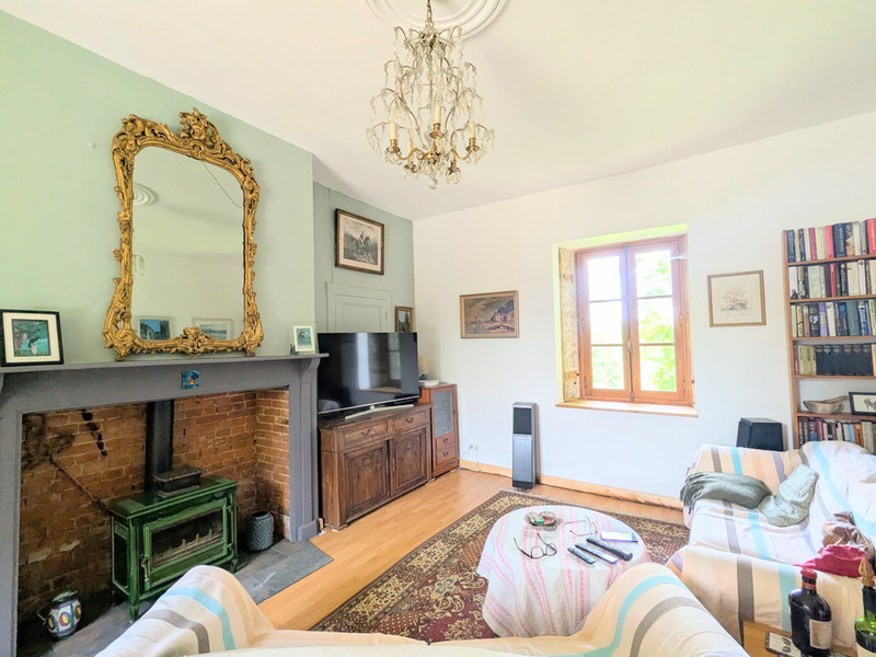 French property for sale in Arnac-Pompadour, Corrèze - €469,000 - photo 2