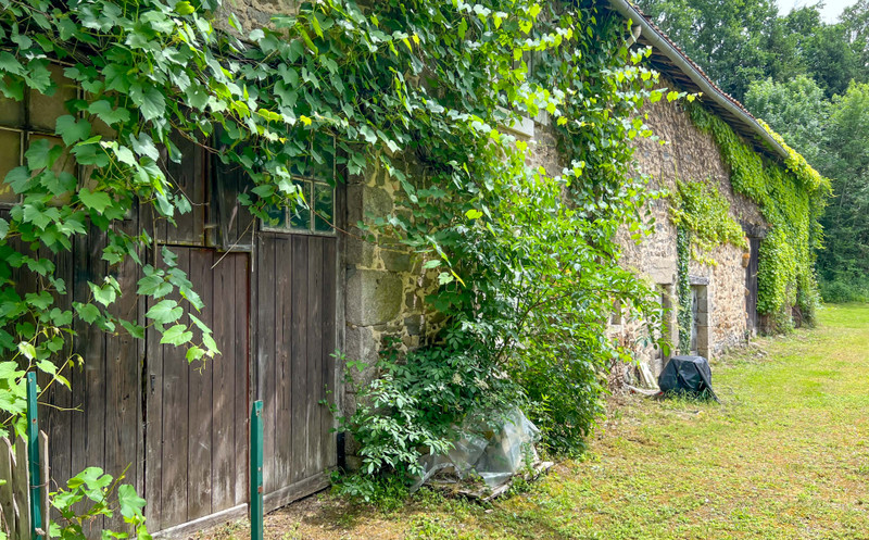 French property for sale in Busserolles, Dordogne - €372,000 - photo 4